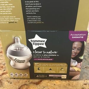 2 Tommee Tippee “Closer to Nature” never used baby bottles in box.